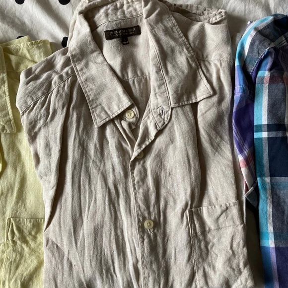 3 linen button down shirts - Picture 3 of 4